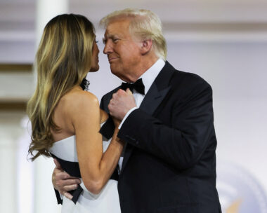  REUTERS