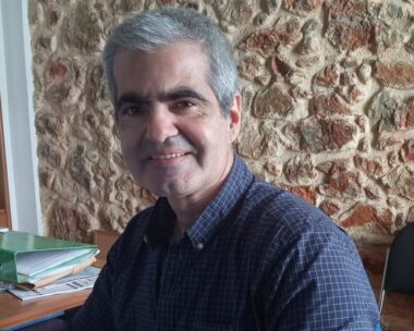 Βασίλης Παπαθεοδώρου: Αθωώθηκε ο συγγραφέας για τις κατηγορίες της παιδικής πορνογραφίας