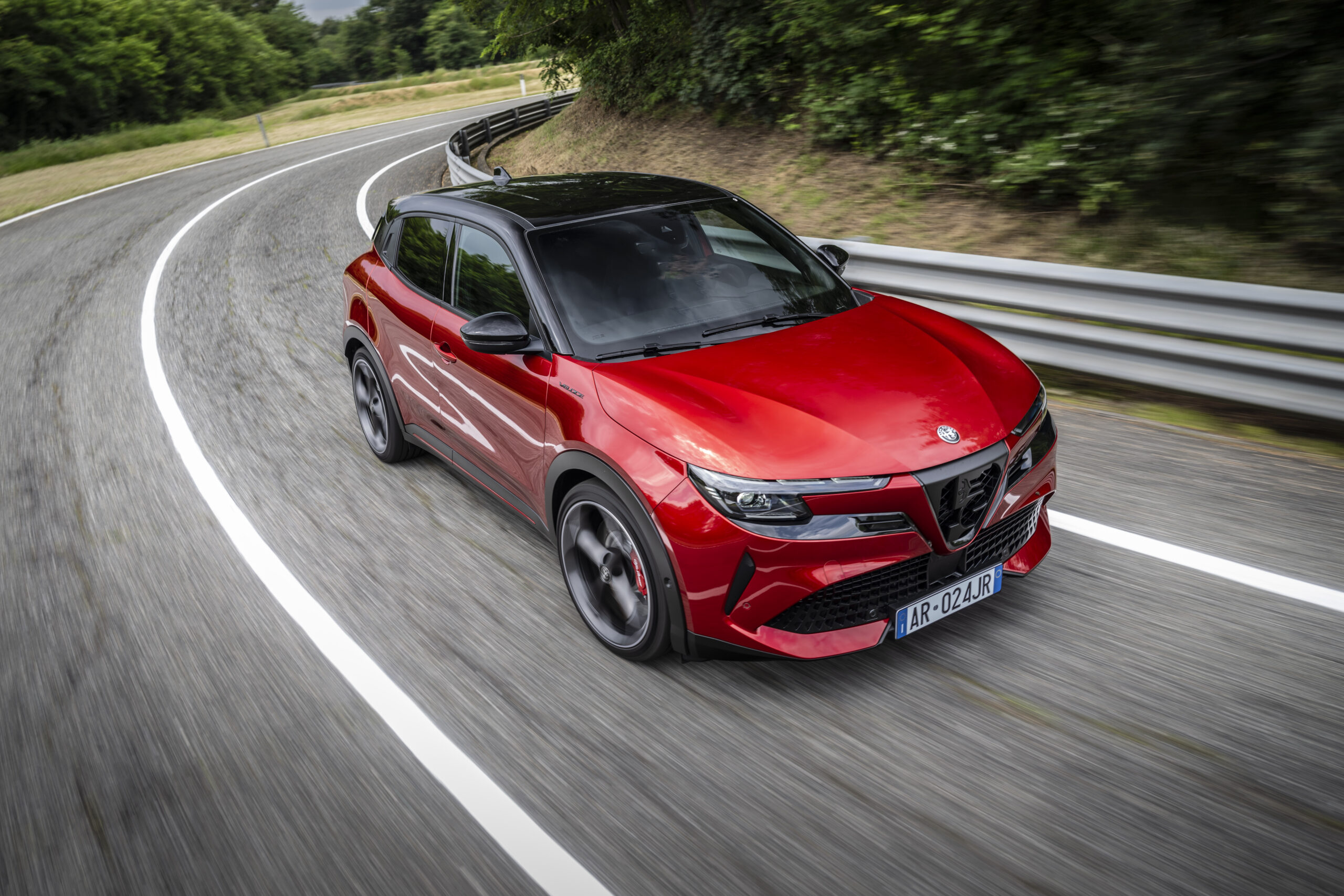 Alfa Romeo: Πάνω από τις προσδοκίες οι παραγγελίες για τη Junior