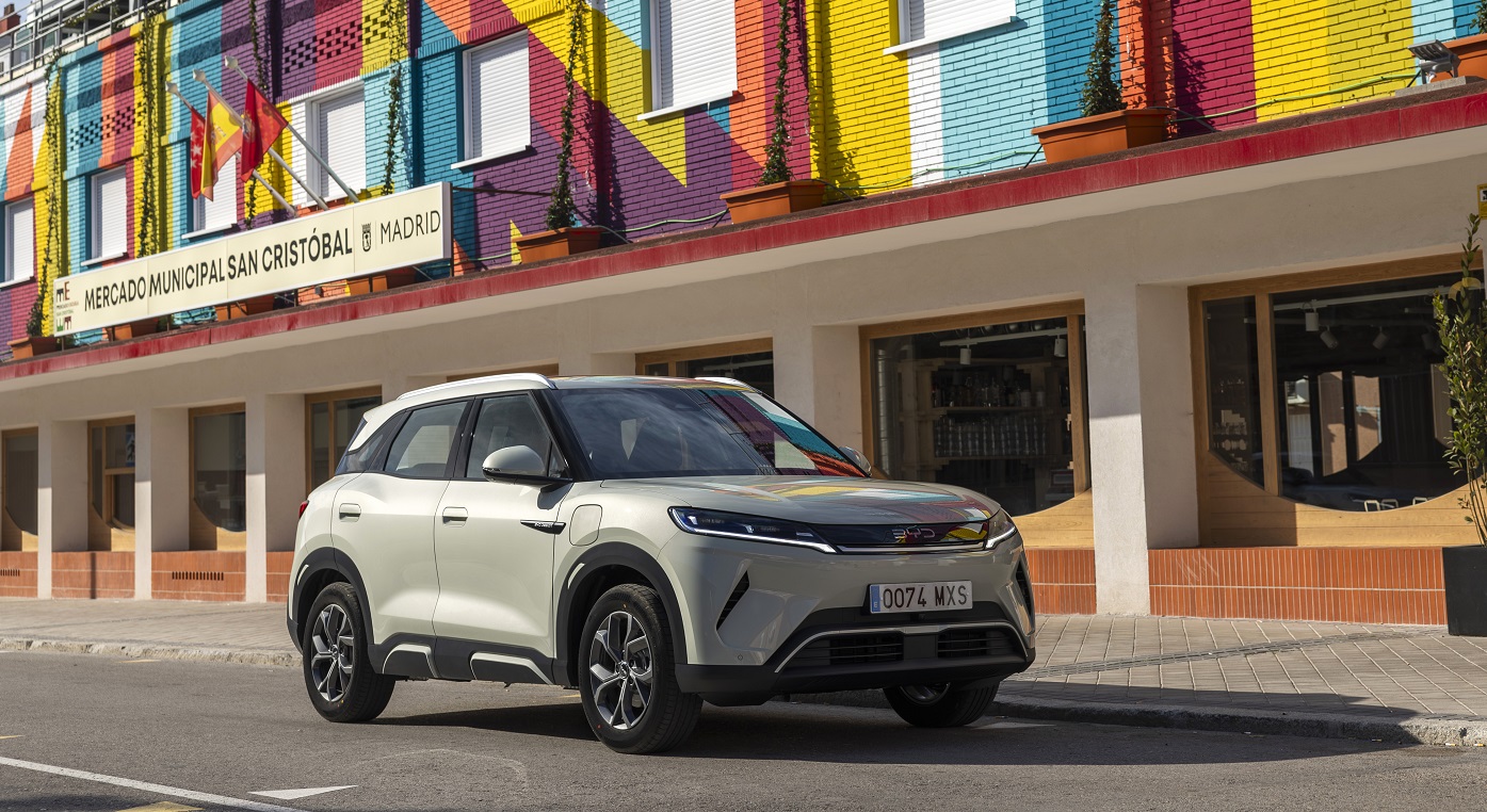 BYD: Με τιμή 29.990 ευρώ το ηλεκτρικό ΑΤΤΟ 2