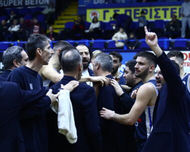 Στιγμή έντασης στον αγώνα Καρδίτσα - Περιστέρι