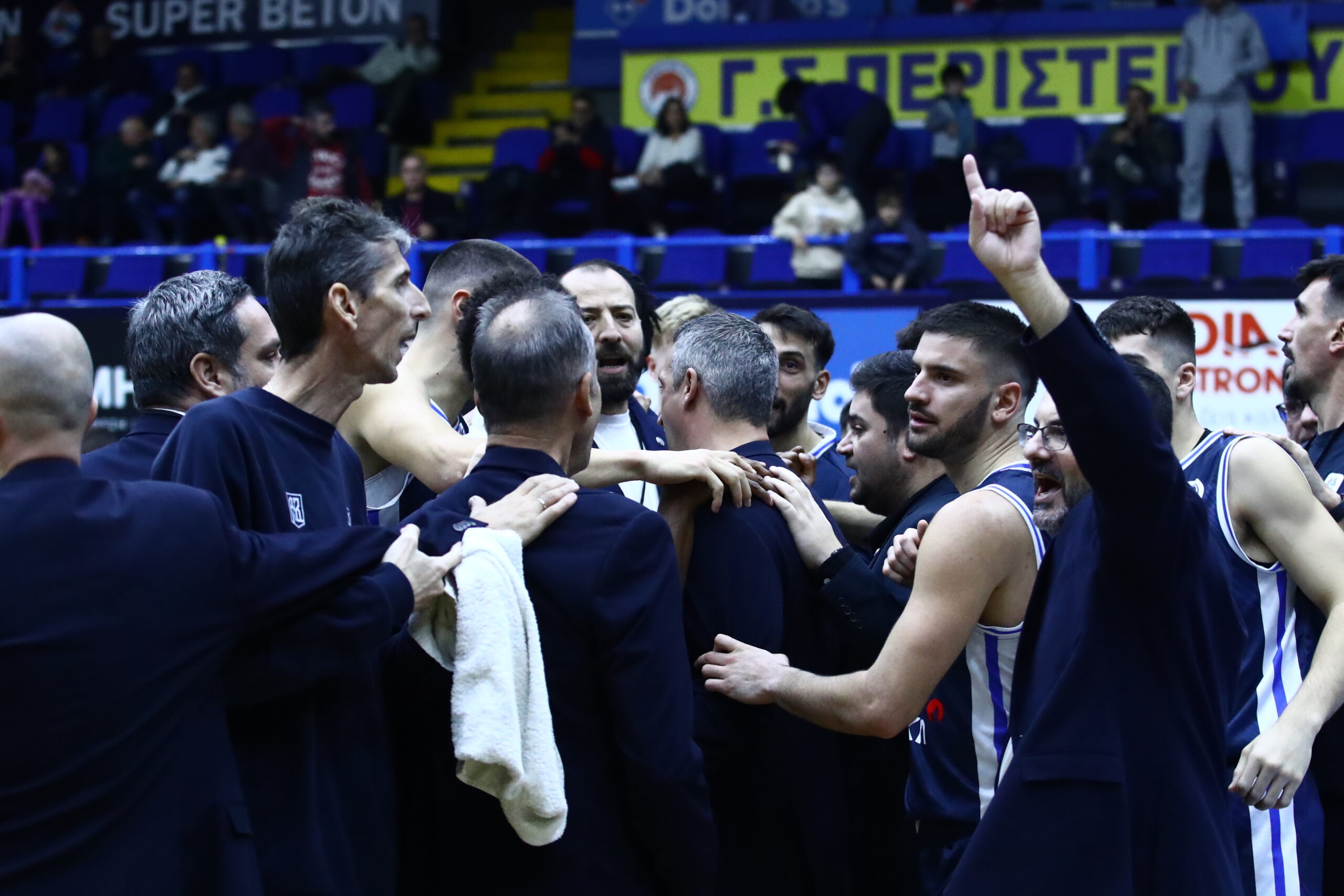 Στιγμή έντασης στον αγώνα Καρδίτσα - Περιστέρι