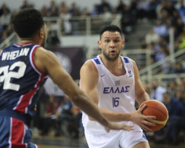 Ο Κώστας Παπανικολάου
