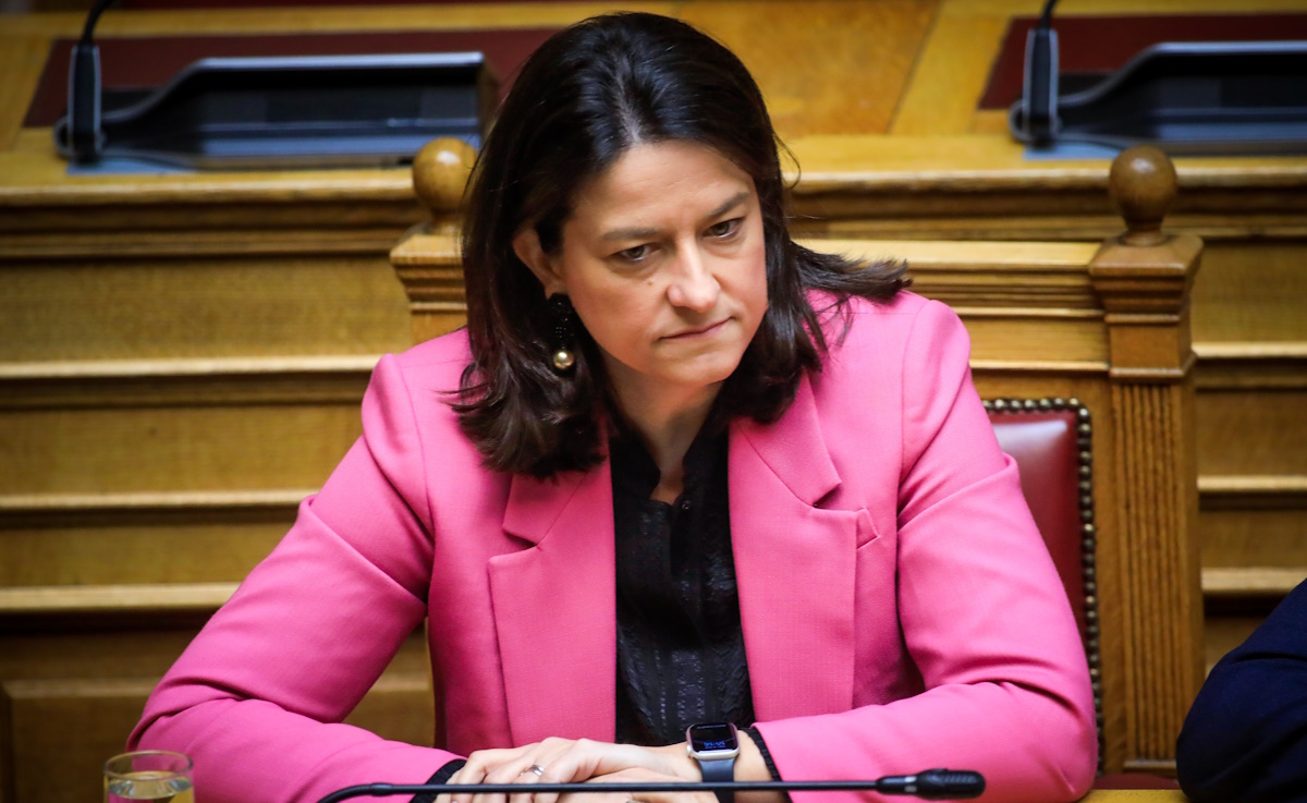 Η Νίκη Κεραμέως στη Βουλή