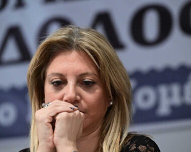 Η Μαρία Καρυστιανού στην εκδήλωση στο Ασκληπιείο Βούλας για τα δύο χρόνια από την τραγωδία των Τεμπών