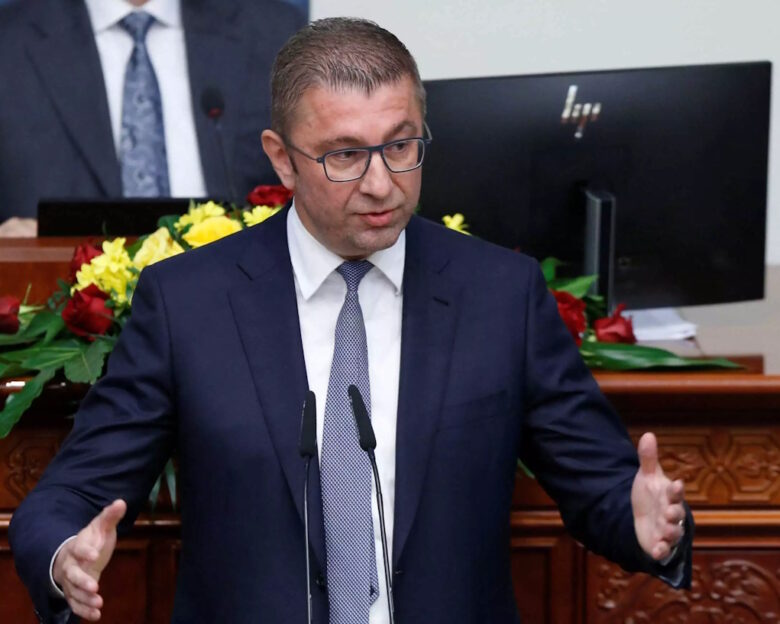 Βόρεια Μακεδονία: Το αλβανικό κόμμα του υπουργού Υγείας αποχωρεί από την κυβέρνηση