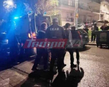 Πάτρα: Μαχαίρι – σπάθα, σπαθιά και ξύλινη πιστόλα στο σπίτι του 67χρονου που μαχαίρωσε τον 43χρονο γείτονά του
