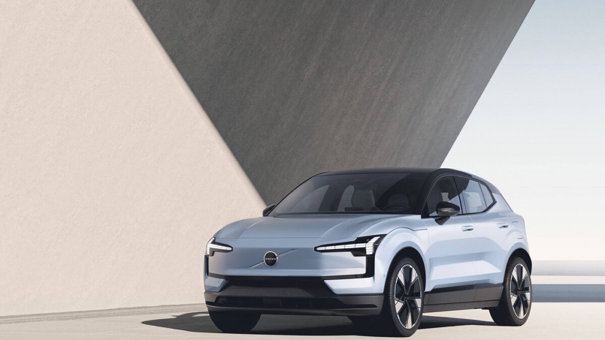 Volvo_EX30_SUV