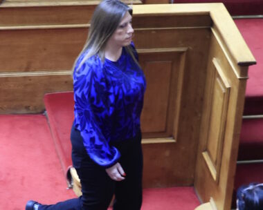 Η Ζωή Κωνσταντοπούλου στη Βουλή