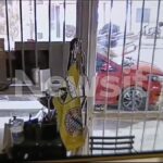 Αναποδογύρισε αυτοκίνητο στην Πατησίων – Απεγκλωβίστηκε σώος ο οδηγός