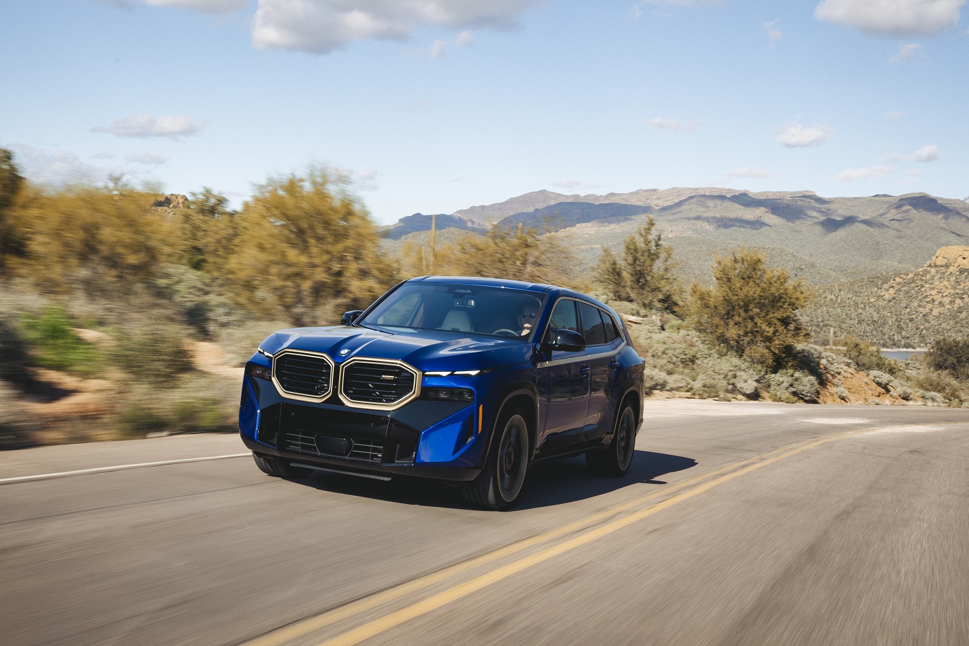 BMW: Τι καινούργιο φέρνουν τα μοντέλα της το 2025