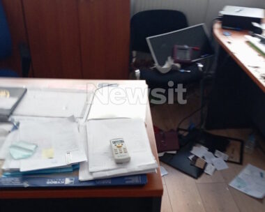 Επίθεση στα γραφεία του βουλευτή της ΝΔ Φάνη Παππά στη Θεσσαλονίκη