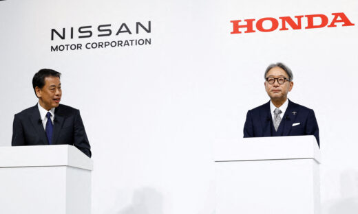 εκπρόσωποι της Honda και της Nissan