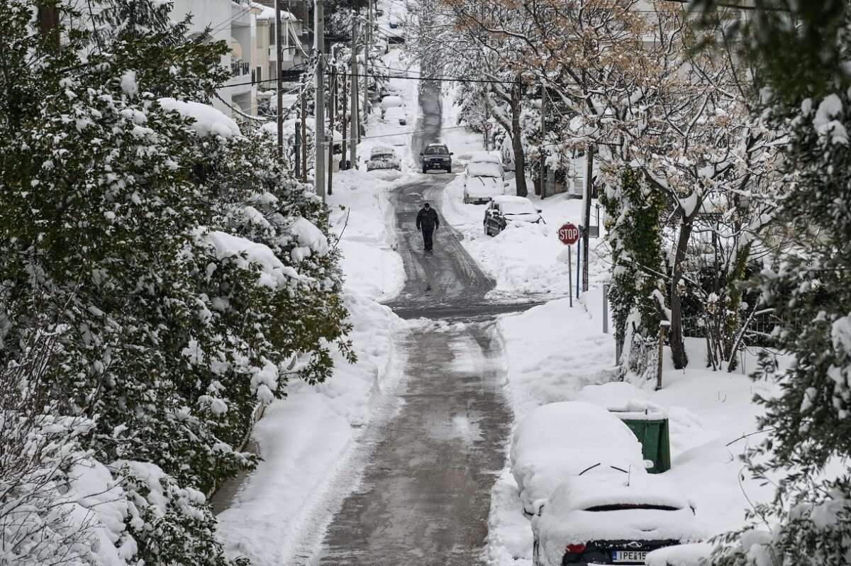 Χιονισμένος δρόμος