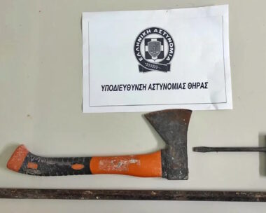 Σαντορίνη: Συνελήφθη 59χρονος για απόπειρα κλοπής – Προσπάθησε να παραβιάσει λεωφορείο