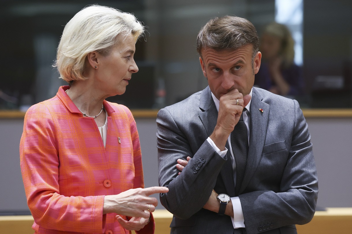 (Olivier Hoslet, Pool Photo via AP)