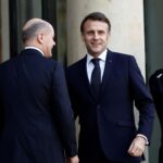 Ο πρόεδρος της Γαλλίας Εμανουέλ Μακρόν και ο καγκελάριος της Γερμανίας Όλαφ Σολτς