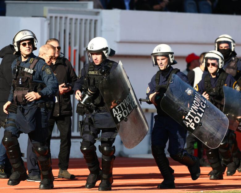 Συνελήφθη 21χρονος για οπαδική επίθεση στην Αθήνα