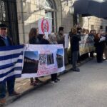 Ομογενείς στη Νέα Υόρκη διαδήλωσαν για τα Τέμπη
