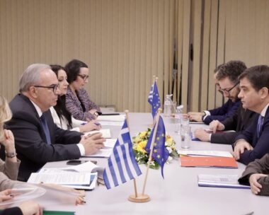 Φίτο (Κομισιόν): Η Ελλάδα πρέπει να καταβάλει κάθε προσπάθεια για την επίσπευση της χρήσης των ευρωπαϊκών κονδυλίων
