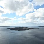 Στιγμιότυπο από την Σαντορίνη, Παρασκευή 7 Φεβρουαρίου 2025. Από την Κυριακή 26η Ιανουαρίου έως την Τρίτη 4η Φεβρουαρίου καταγράφτηκαν πάνω από 7.700 σεισμοί στην περιοχή Σαντορίνης-Αμοργού, συμπεριλαμβανομένων 6.000 και πλέον μεγέθους άνω της μιας μονάδας, σύμφωνα με το Εργαστήριο Σεισμολογίας του Εθνικού και Καποδιστριακού Πανεπιστημίου (ΕΚΠΑ). Ο δήμος Θήρας κηρύχθηκε σε κατάσταση έκτακτης ανάγκης με απόφαση της Γενικής Γραμματείας Πολιτικής Προστασίας. 
(ΚΩΣΤΑΣ ΤΖΟΥΜΑΣ