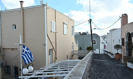 ΚΩΣΤΑΣ ΤΖΟΥΜΑΣ