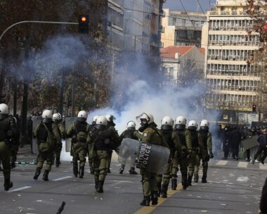 Επεισόδια μετά το συλλαλητήριο για τα Τέμπη