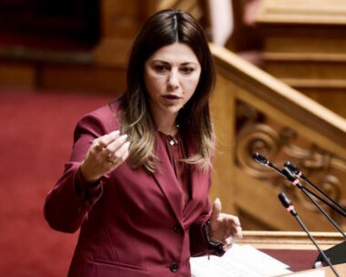 Η υπουργός Κοινωνικής Συνοχής και Οικογένειας, Σοφία Ζαχαράκη