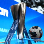 Το τρόπαιο του πρωταθλήματος της Super League