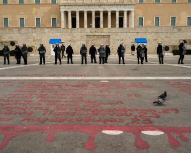 Άνδρες των ΜΑΤ στο φοιτητικό συλλαλητήριο για τα Τέμπη  ΤΑΤΙΑΝΑ ΜΠΟΛΑΡΗ EUROKINISSI