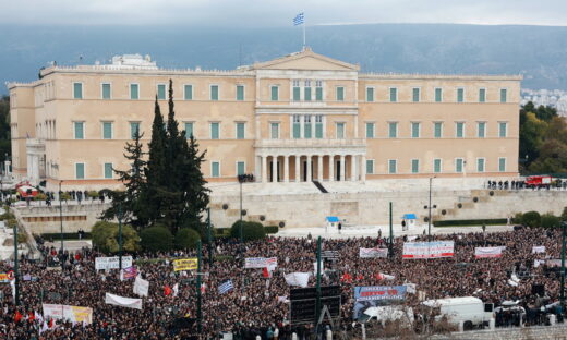 Συλλαλητήρια σε όλη τη χώρα για τα Τέμπη