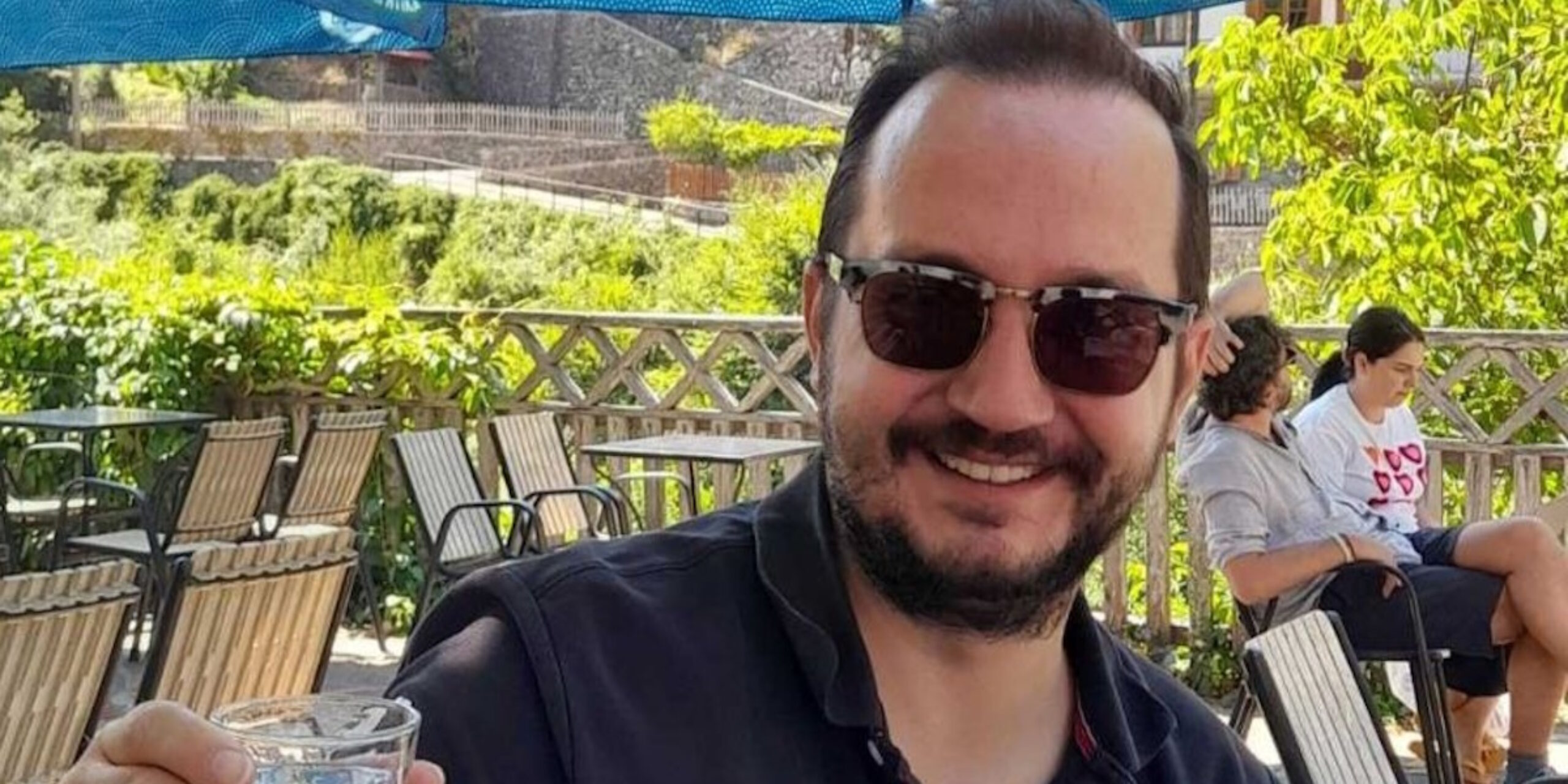 Φωτογραφία Facebook / Ο Βασίλης Καλογήρου