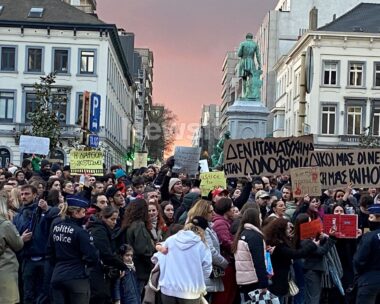 Μαζικές συγκεντρώσεις για τα Τέμπη και στο Βέλγιο