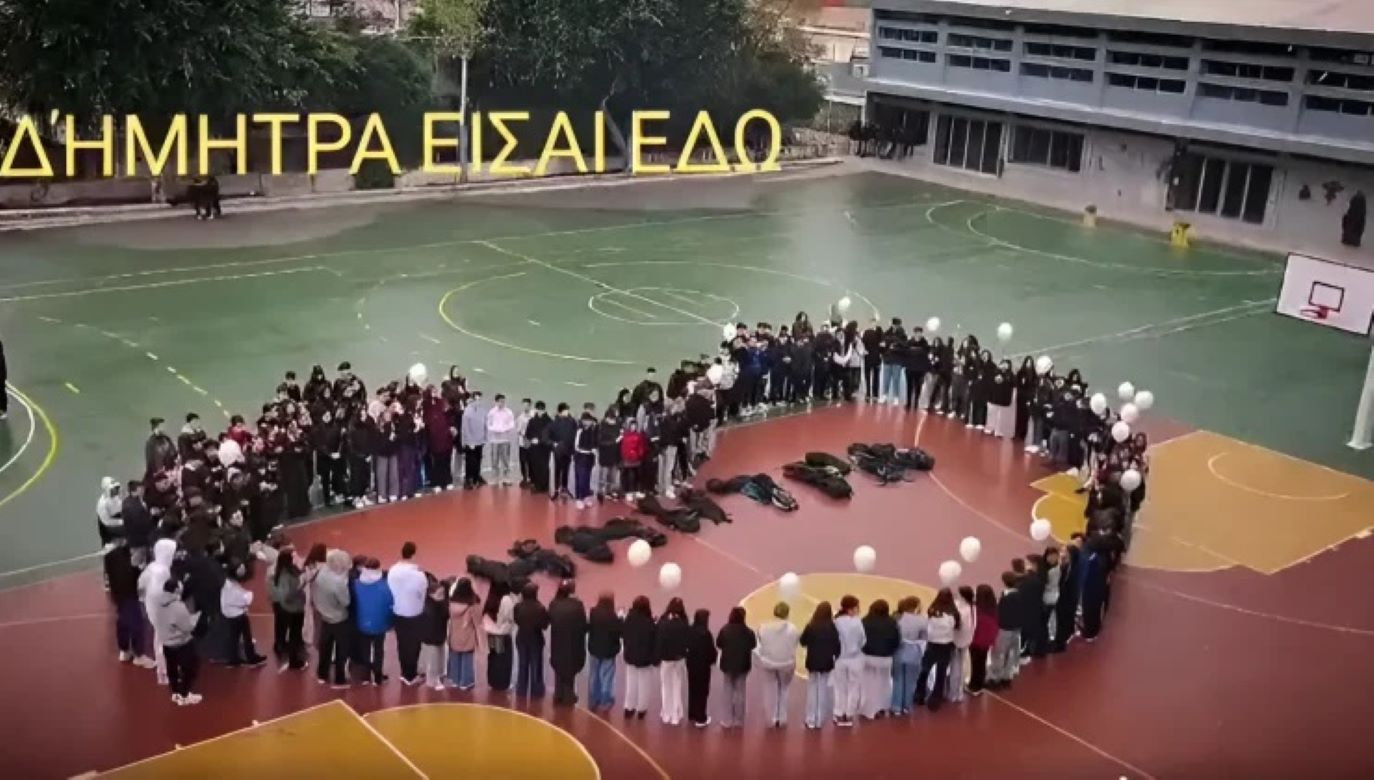 Χανιά: «Δήμητρα είσαι εδώ» φώναξαν οι συμμαθητές της άτυχης 13χρονης που «έσβησε» από σηψαιμία