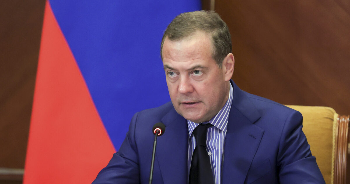 Hybrid Medvedev for Zeleski: “Freight” by Kiev and “Narcoman” – “If he accepts the mineral agreement they will hang him”
