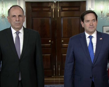 Ο Έλληνας Υπουργός Εξωτερικών, Γιώργος Γεραπετρίτης και ο Αμερικανός ομόλογός του, Μάρκο Ρούμπιο στην Ουάσινγκτον