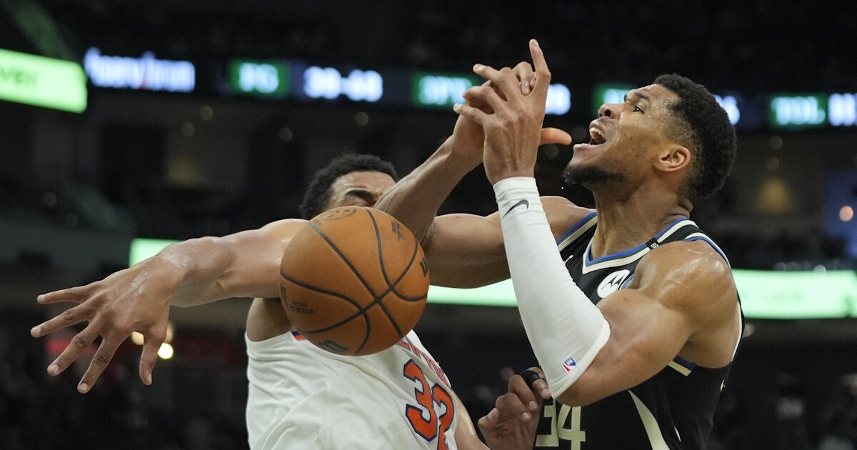 Giannis Antetokounbos “touched” the triple double but the Milwaukee Bucks lost again