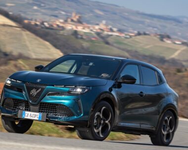 Alfa Romeo Junior Ibrida Q4