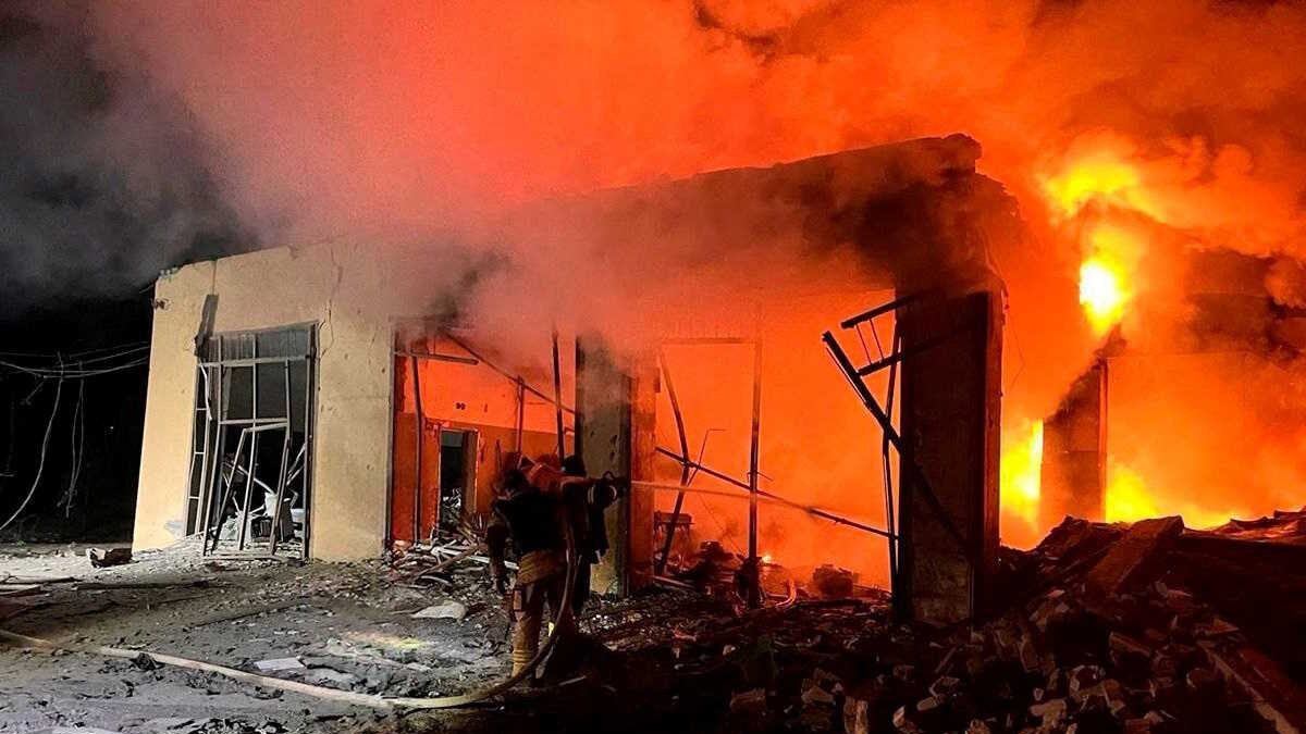 Eπίθεση ρωσικού πυραύλου στο Kryvyi Rih της Ουκρανίας