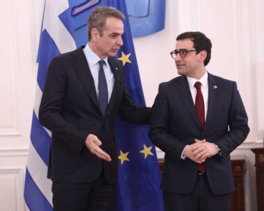 Ο Πρωθυπουργός, Κυριάκος Μητσοτάκης με τον Αντιπρόεδρο της Ευρωπαϊκής Επιτροπής για Έρευνα και Βιομηχανική Στρατηγική, Stephane Sejourne