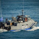 Σκάφος του Λιμενικού Σώματος κατά τη διάρκεια ερευνών
