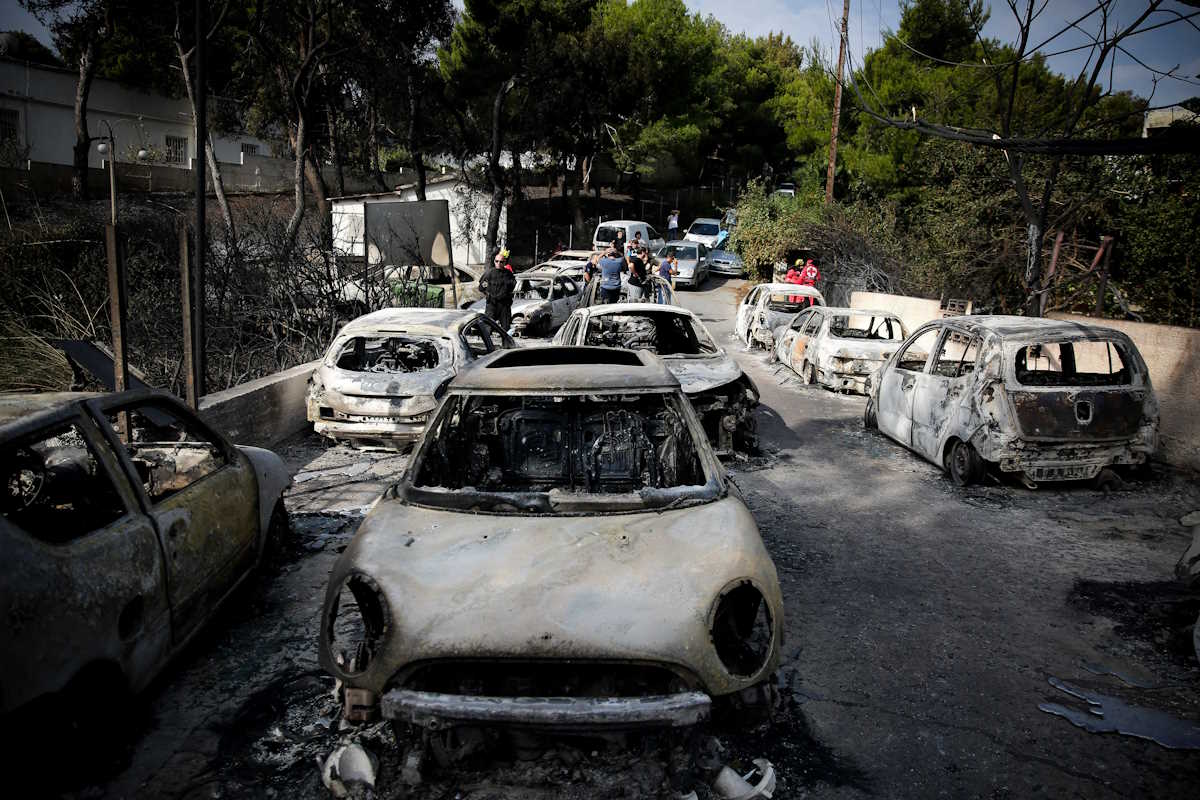 Καμένα αυτοκίνητα στο Μάτι τον Ιούλιο του 2018