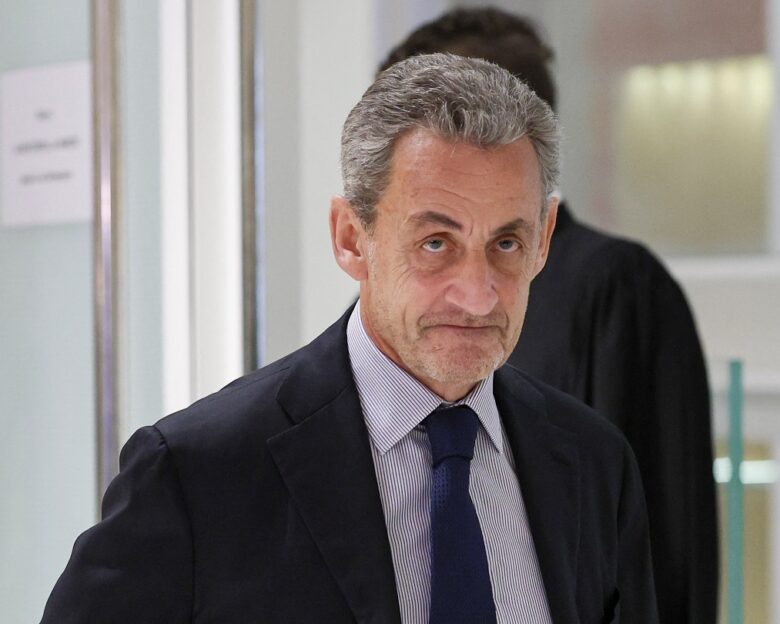 Ένοχος ο Νικολά Σαρκοζί για τον παράνομο χρηματισμό από τον Μουαμάρ Καντάφι