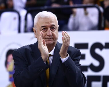 Ο Ντράγκαν Σάκοτα σε αγώνα της ΑΕΚ