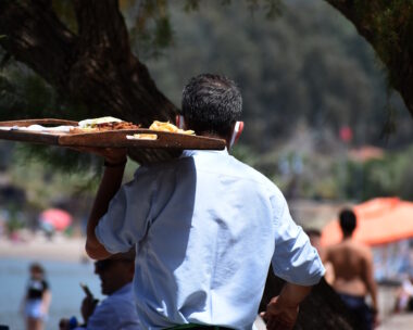 Εργαζόμενος στην εστίαση