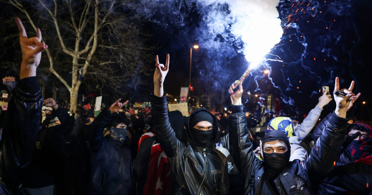 Constantinople is “burning” with new demonstrations for Ekrem Imamoglou – Thousands on the streets for the prisoner mayor