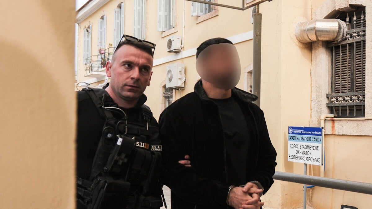 Ο κατηγορούμενος γιος του νεκρού Λευτέρη Καλομοίρη που σκότωσε τον Γιώργο Ξυλούρη στα Ανώγεια