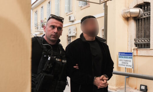 Ο κατηγορούμενος γιος του νεκρού Λευτέρη Καλομοίρη που σκότωσε τον Γιώργο Ξυλούρη στα Ανώγεια