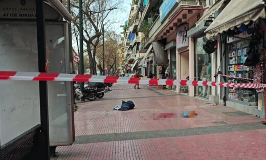 Το σημείο στην Αχαρνών όπου έπεσε άνδρας από κτίριο