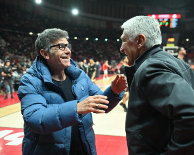 Γιάννης Μπέζος